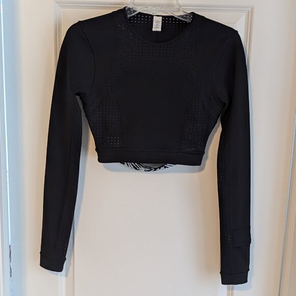 Lululemon Paddle Crop Top, Reversible, Black White, Size 6 - Picture 10 of 16